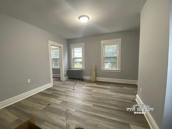 4th image of 182 Lincoln Pl Floor 1