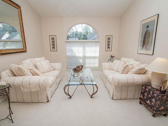 4th image of 18331 River Valley Blvd