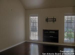 5th image of 13511 Maple Brook Dr