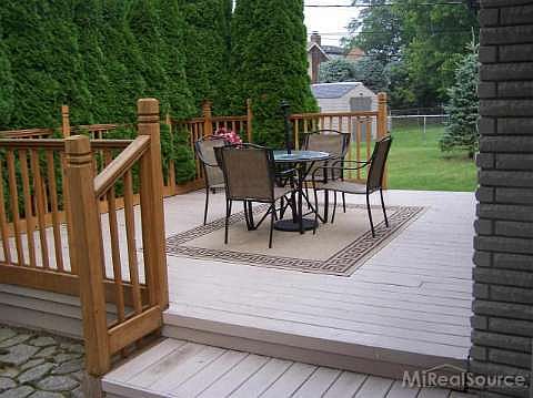 5th image of 14458 Royal Dr