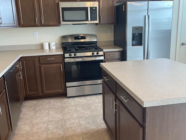 1434 Carrick Ct — Photo 9