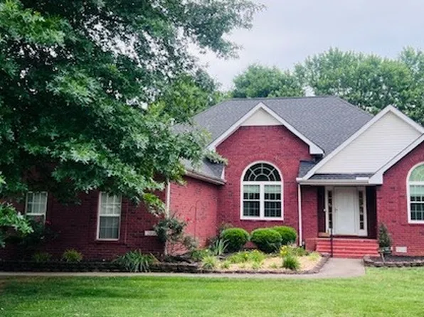 2014 Adonis Dr, Murfreesboro, TN 37128