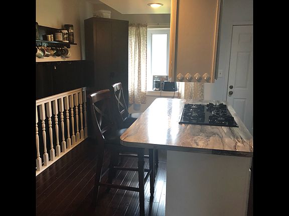 2nd image of 18428 Chaucer Ln