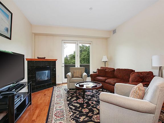 5th image of 2200 S University Blvd APT 202