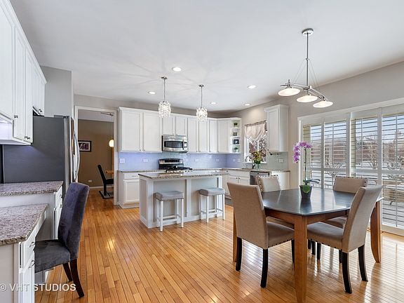 4th image of 18799 W Wildflower Way