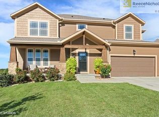 10233 Theden Cir, Lenexa, KS 66220