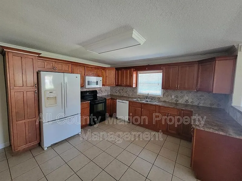 2 bed, 2.0 bath, 1064 sqft, $1,300 — Photo 4