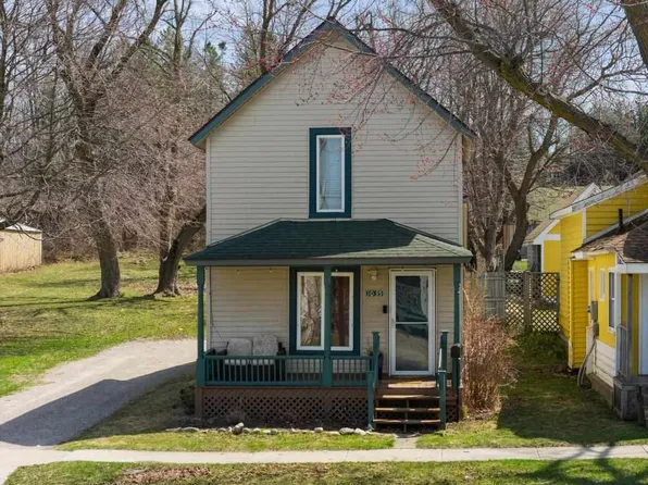 1035 Emmet St, Petoskey, MI 49770