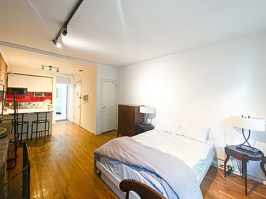 Rented by Blackwater Associates Inc. | media 13