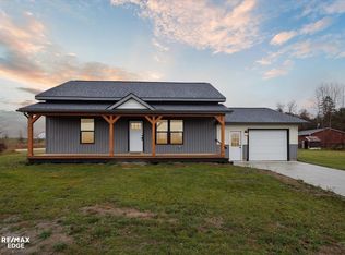 3895 Levalley Rd, Columbiaville, MI 48421