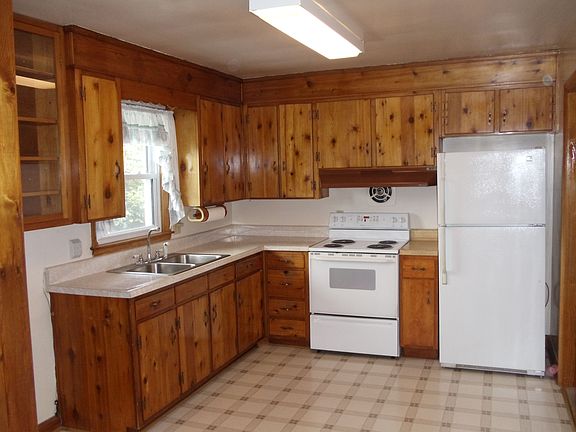 2nd image of 333 Lynn Haven Cir