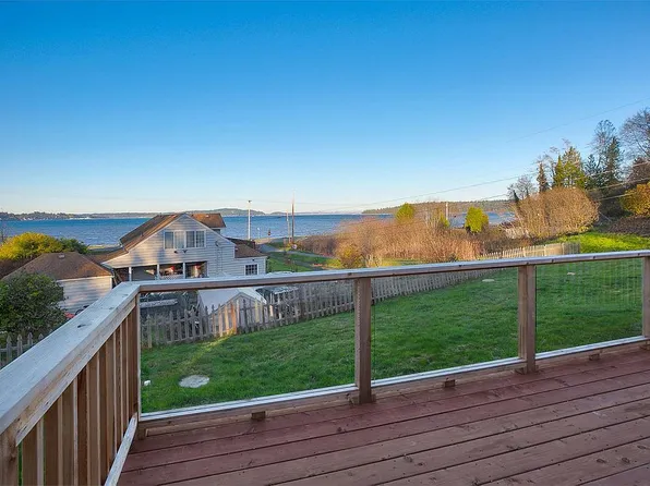 3030 Marjorie Ln SE, Pt Orchard, WA 98366