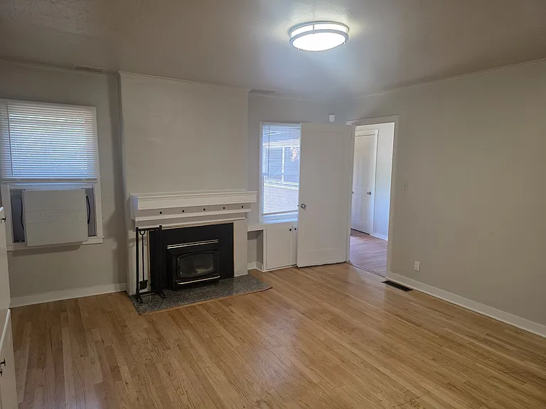 420 Howell Mountain Rd — Photo 3