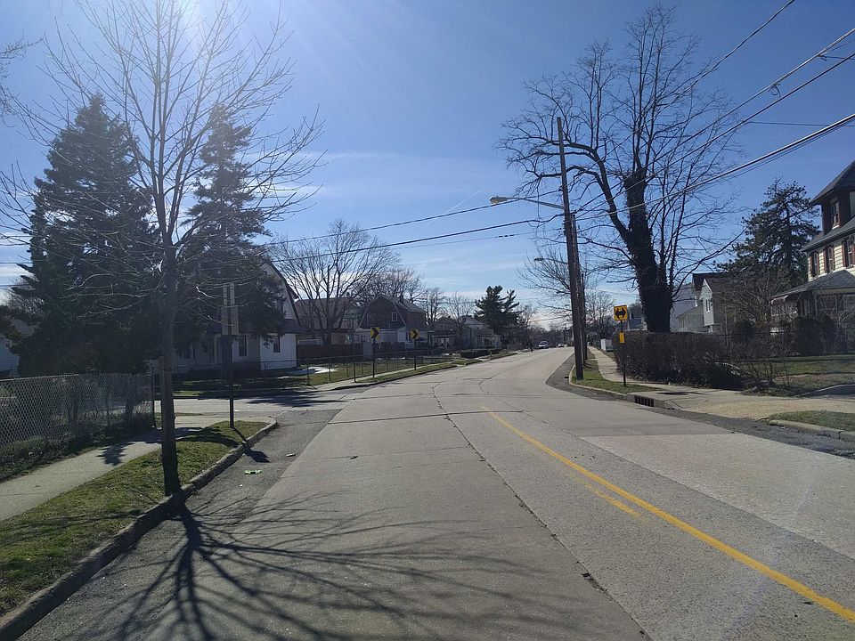 2nd image of 144 Grand Ave