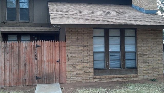1st image of 1458 Brittany Ln