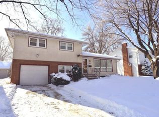 1492 Nevada Ave E, Saint Paul, MN 55106