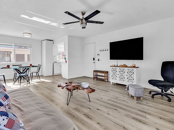 4th image of 3783 36th St APT 4