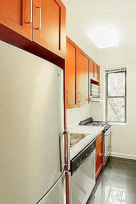 3rd image of 426 E 81st St APT 3D