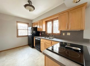 11210 Sunset Trl #2, Minneapolis, MN 55441