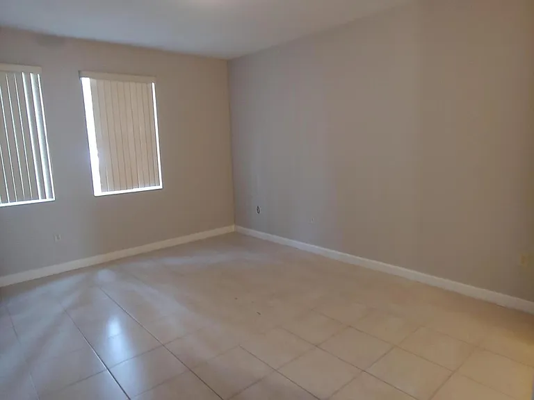 2108 Shoma Dr — Photo 4