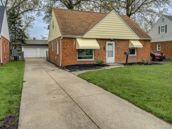 4706 W 158th St, Cleveland, OH 44135