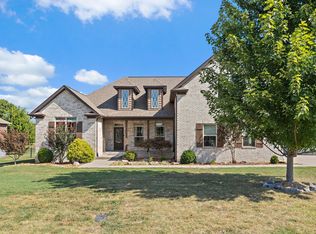 2257 London Ln, Greenbrier, TN 37073