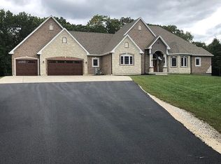 9107 Mystic Cedar Ln, Hillsboro, MO 63050