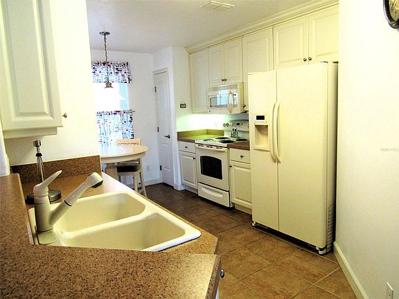 3rd image of 424 Luna Bella Ln APT 334