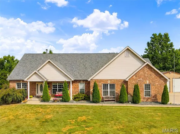 1 Priority Dr N, Wentzville, MO 63385