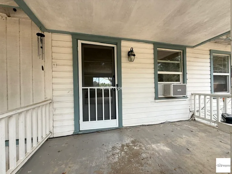 10540 Foothill Rd — Photo 5