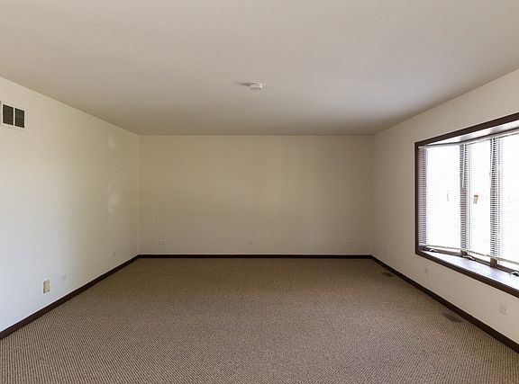 5th image of 3120 Edmund M Burke Dr