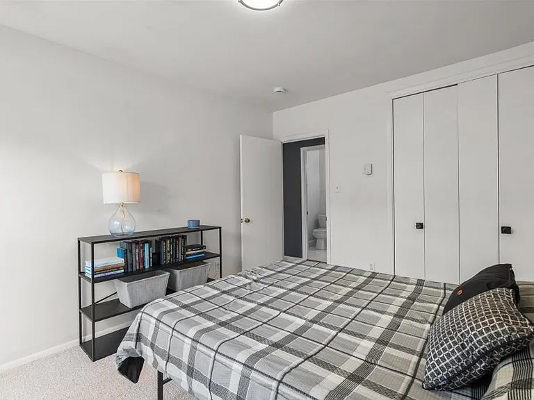 2515 P St NW #402 — Photo 9