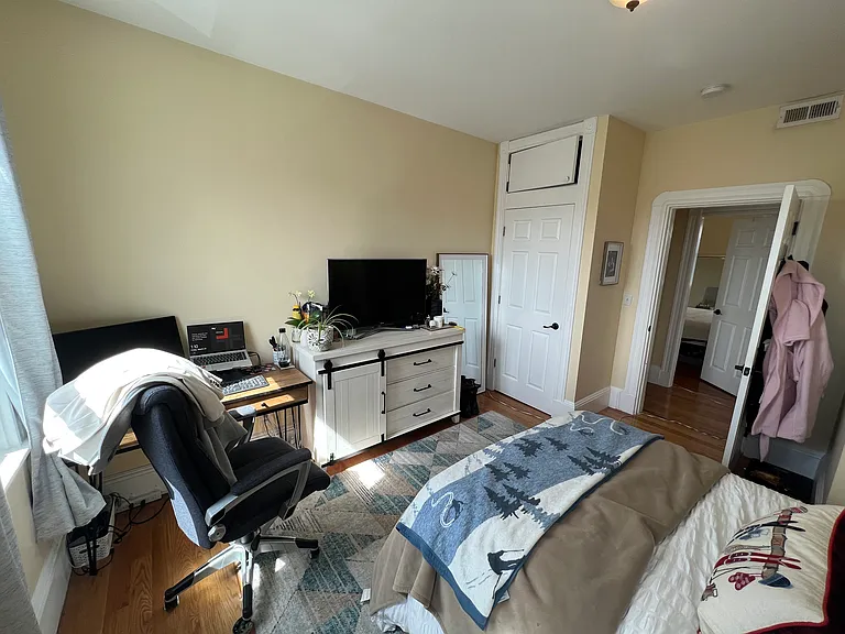 50 Lowell St #2 — Photo 4