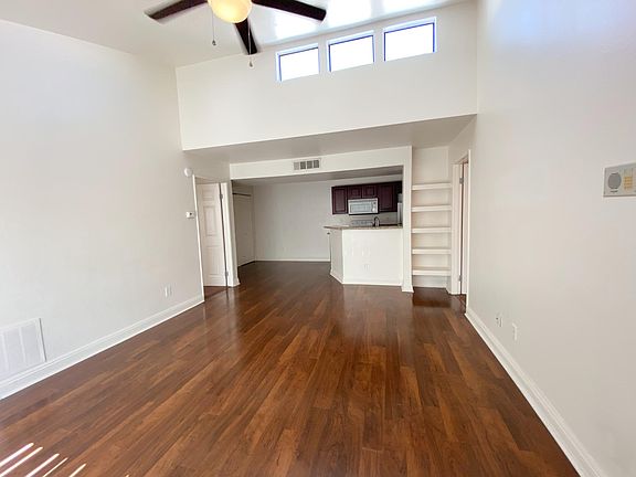 5th image of 5162 S Jones Blvd Unit 205
