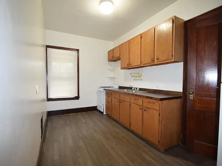 856 Meigs St. — Photo 7