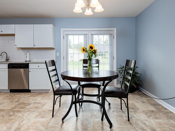 5th image of 1100 Margaret Dr