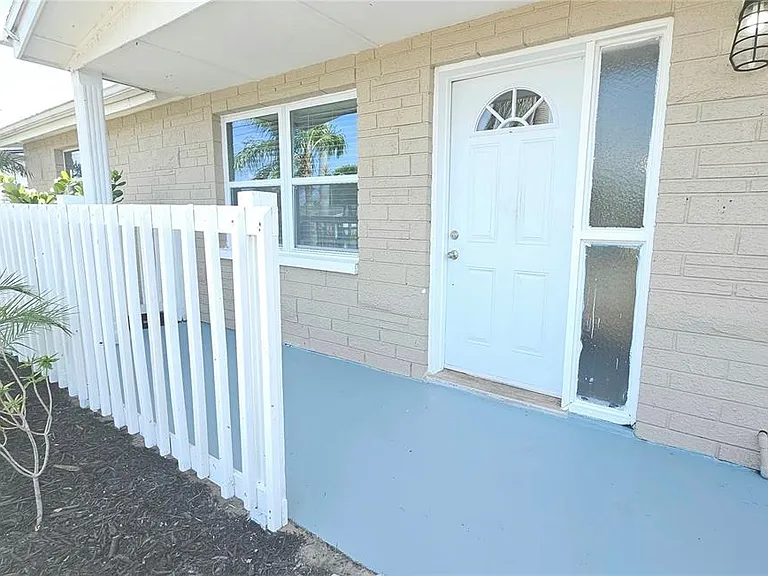 6412 Pawling Ave — Photo 24