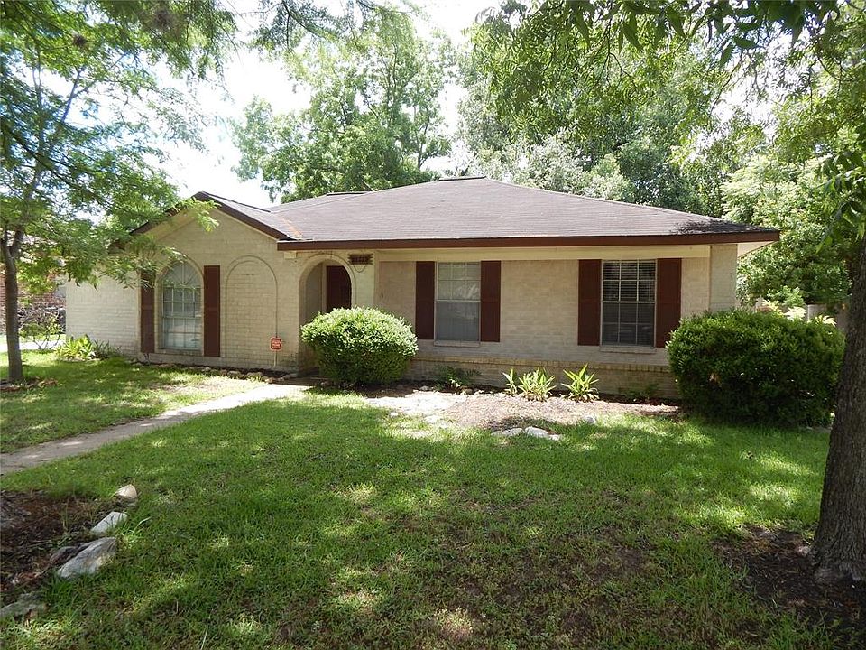 1st image of 22223 Woodrose Dr