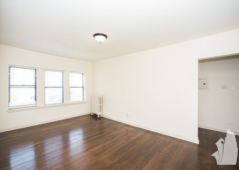 1st image of 5742 N Winthrop Ave #1