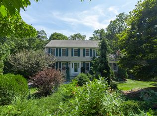 8 Silver Birch Ln, Clinton, CT 06413