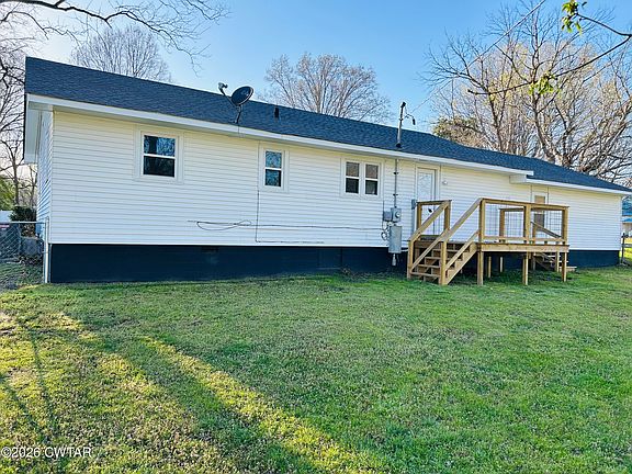 2nd image of 108 S Short St