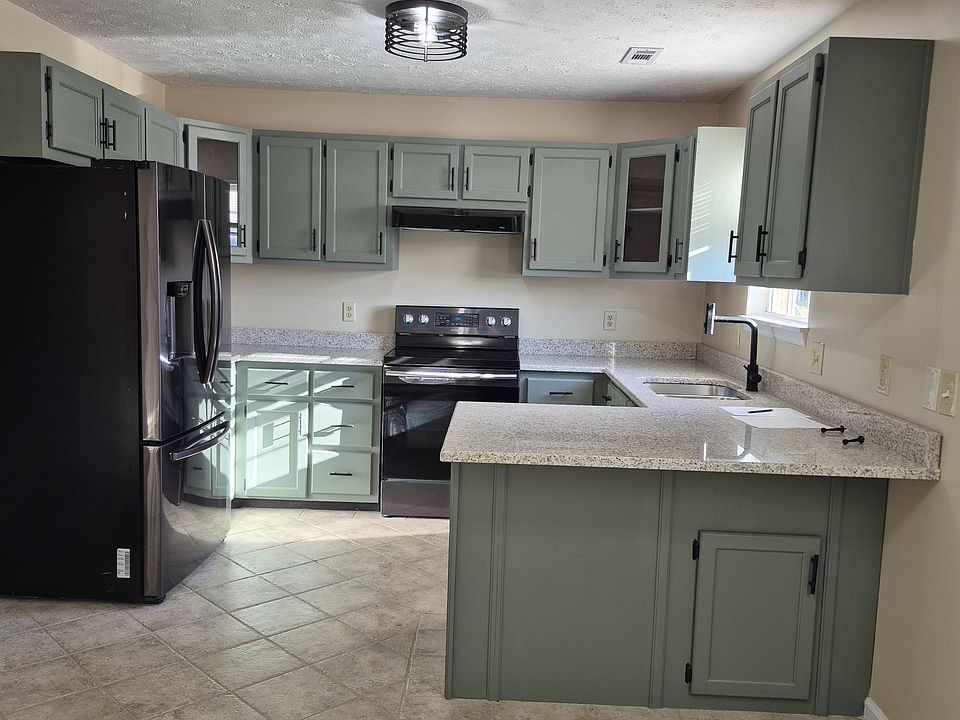 1st image of 1072 Merrick Dr #B