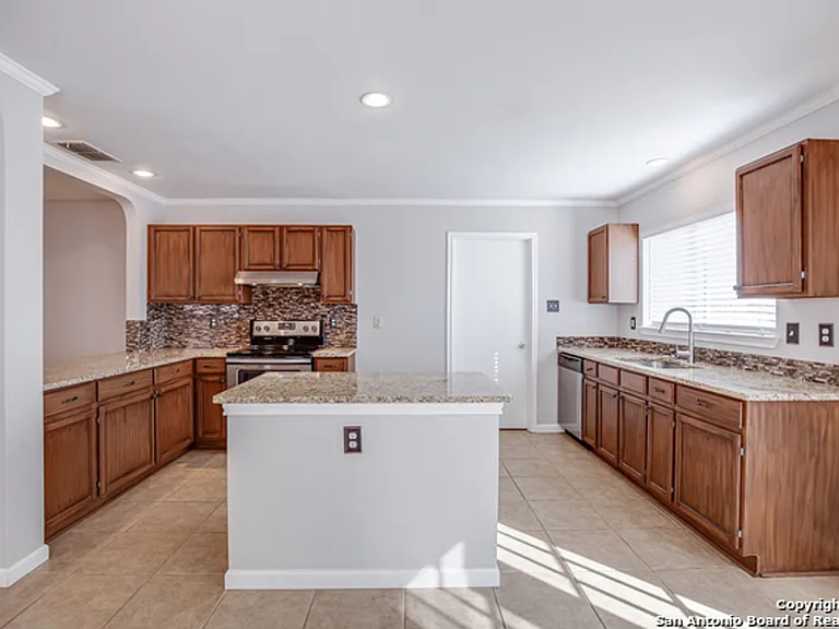 1530 Richland Hills Dr — Photo 4
