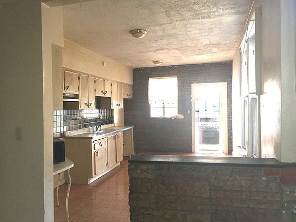 4th image of 4437 N Bernard St