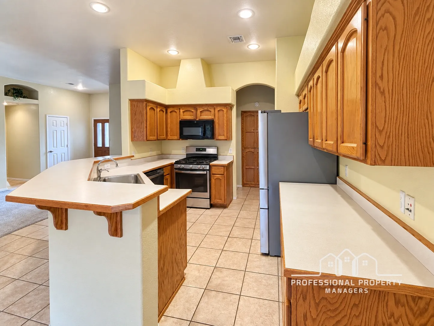 4 bed, 1760 sqft, $2,200 — Photo 4
