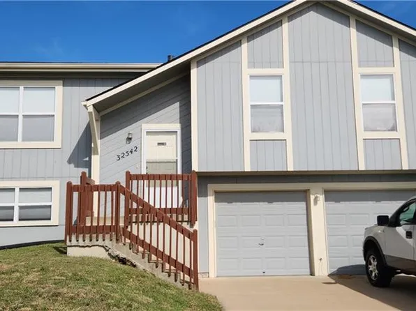 32542 W 172nd Ter, Gardner, KS 66030