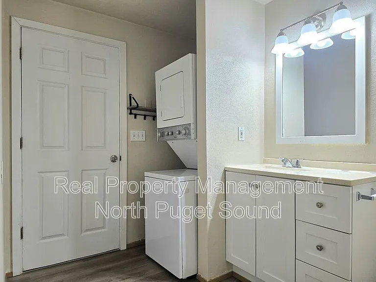 4505 100th St NE #B01 — Photo 13