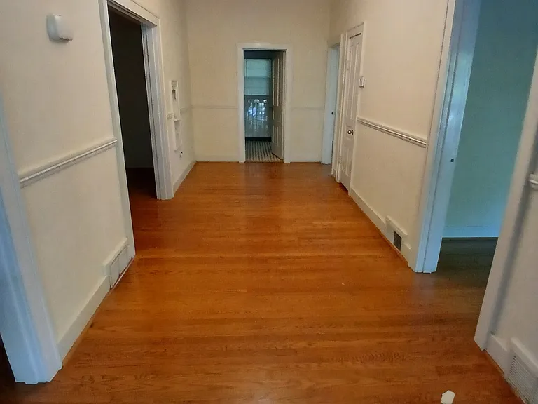 1340 Harle Ave NW — Photo 1