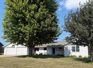 106 Mill Pond Rd, Rock Rapids, IA 51246