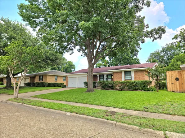 2522 Robin Ln, Garland, TX 75041